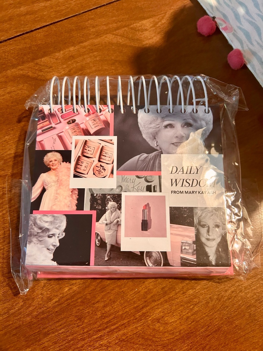 Mary Kay Pink & Black Vintage Photo Flip Desk Calendar
